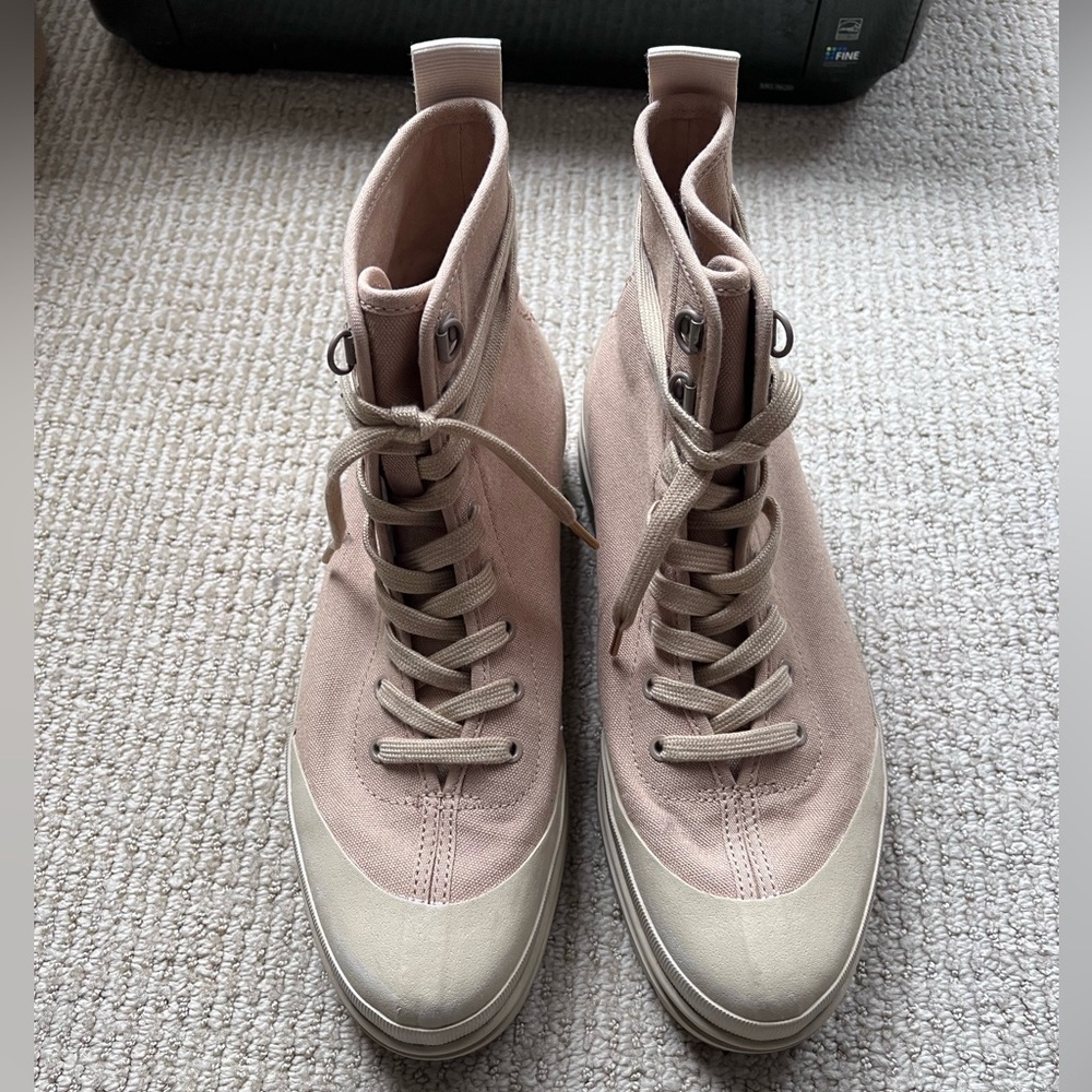 Everlane Canvas Hiker Boots - size 10